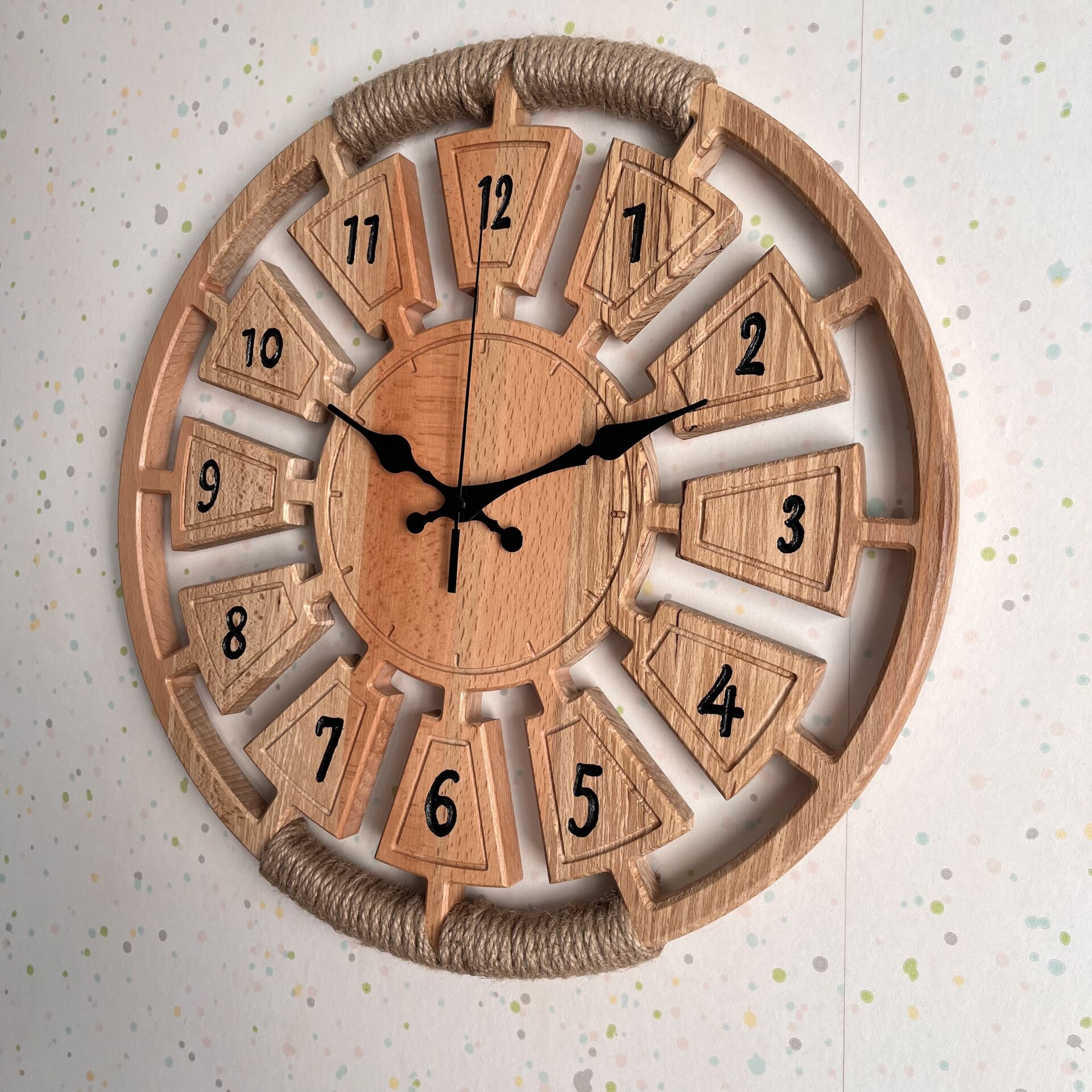 Ahşap Duvar Saati 42 cm